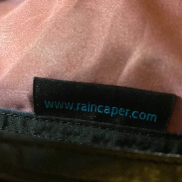 Raincaper- A Sunday Afternoon on the Island of La Grande Jatte - Picture 6 of 12